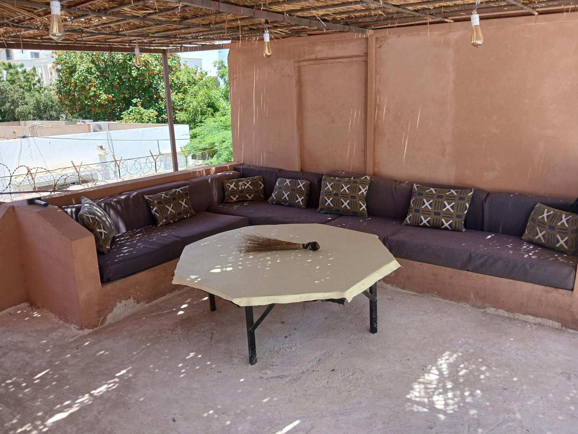 "Par 4 Chemins" - Atypical Stopover Nouakchott Eksteriør billede