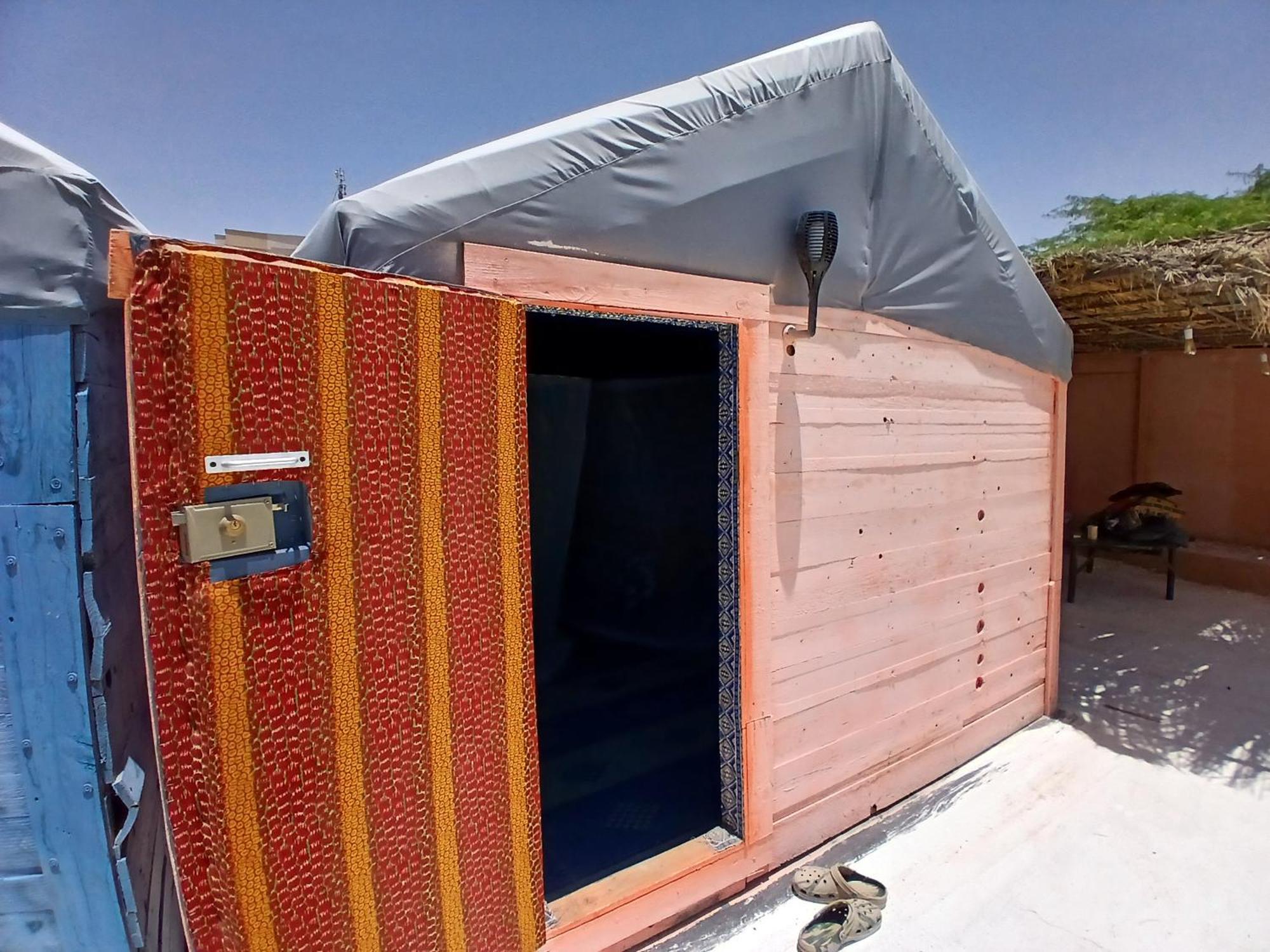 "Par 4 Chemins" - Atypical Stopover Nouakchott Eksteriør billede